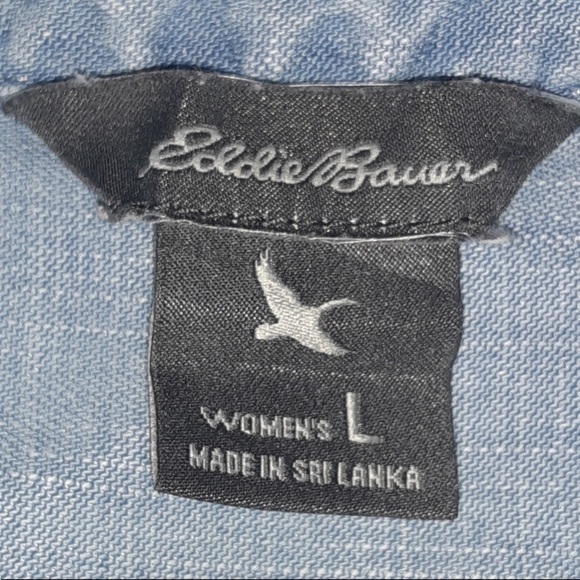 Eddie Bauer lightweight tranquil boyfriend style button down - Picture 8 of 11